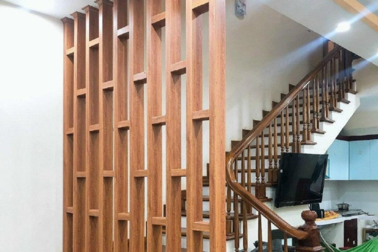 Mẫu lam gỗ trang trí cầu thang đơn giản, đẹp 