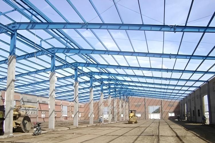 Mẫu nhà xưởng mái trong suốt thông sáng