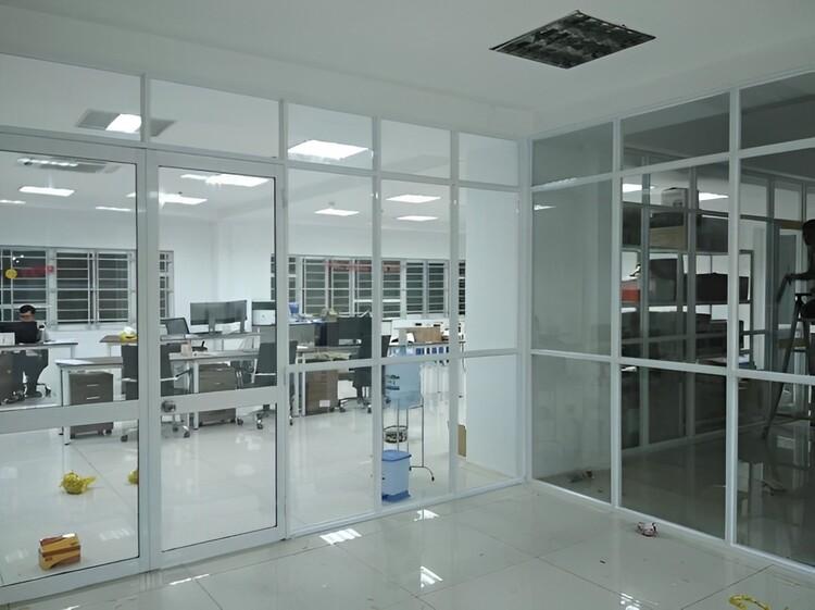 Vách ngăn văn phòng công ty 