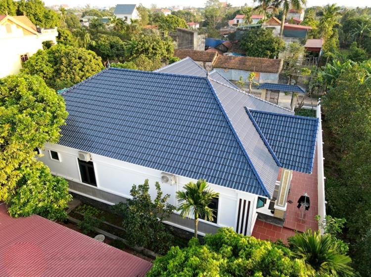 Mẫu nhà mái ngói màu hiện đại, sang trọng