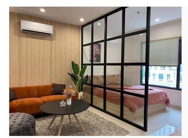 Mẫu vách ngăn phòng khách và ngủ bằng nhôm kính ̣hiện đại 