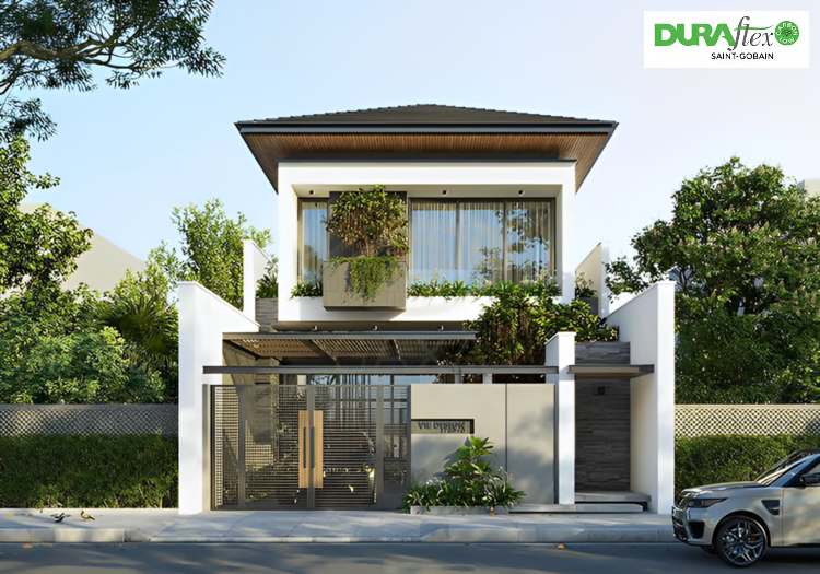 Mẫu 8x12m nhà mái Nhật 2 tầng với khung cửa kính lớn kết hợp cây xanh