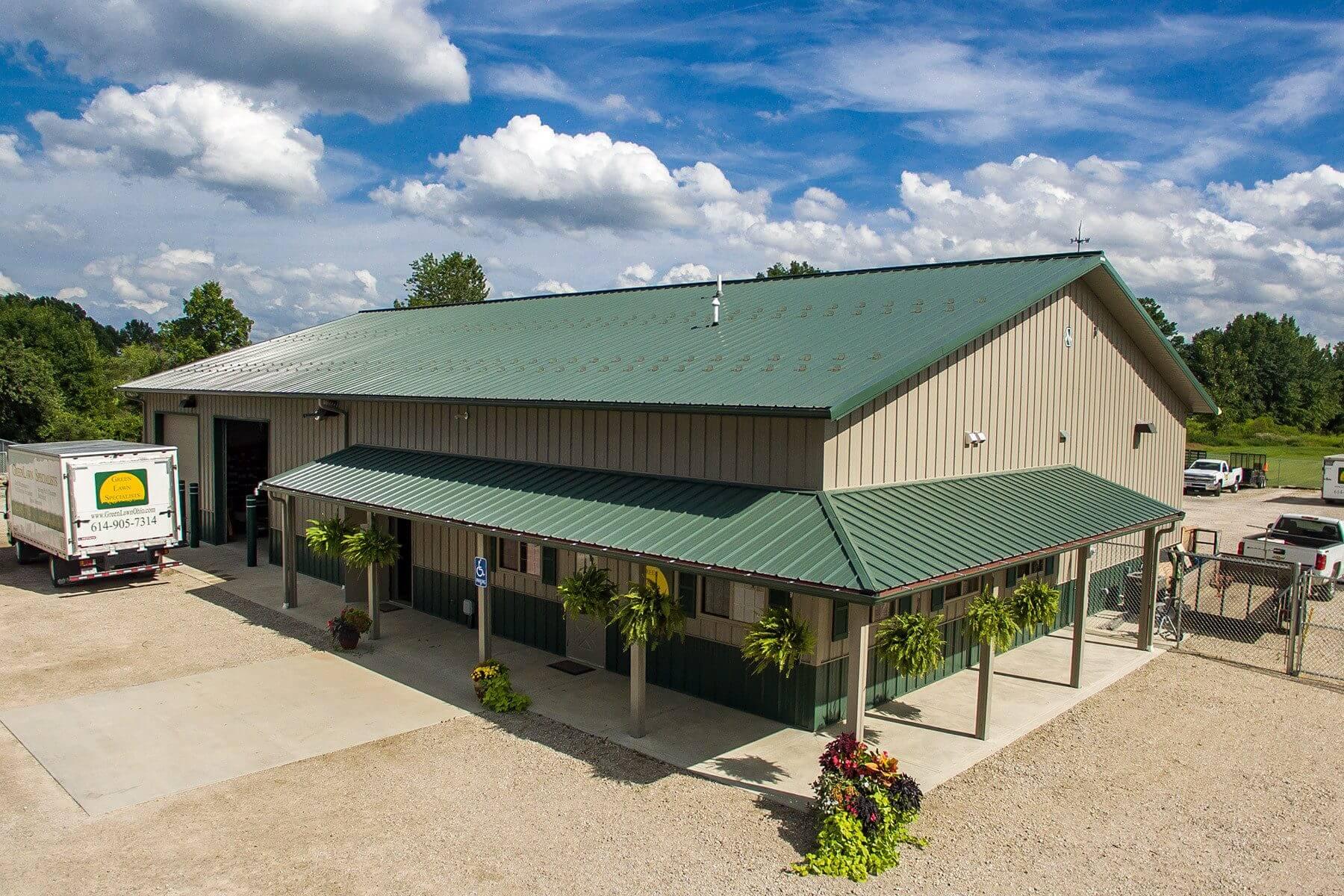 Mẫu nhà xưởng tiền chế mái tôn được nhiều người ưa chuộng hiện nay