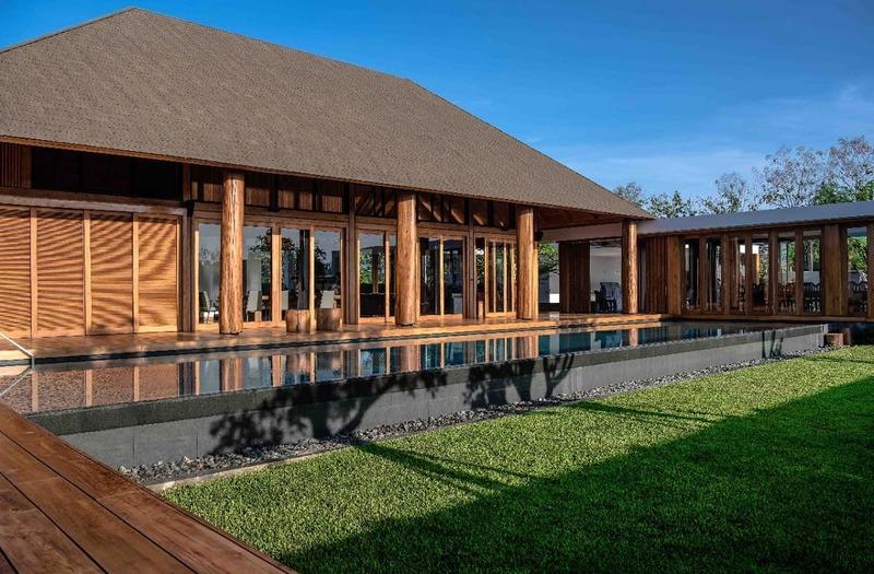 Thiết kế nhà gỗ 3 gian 2 chái sang trọng xen lẫn nét truyền thống