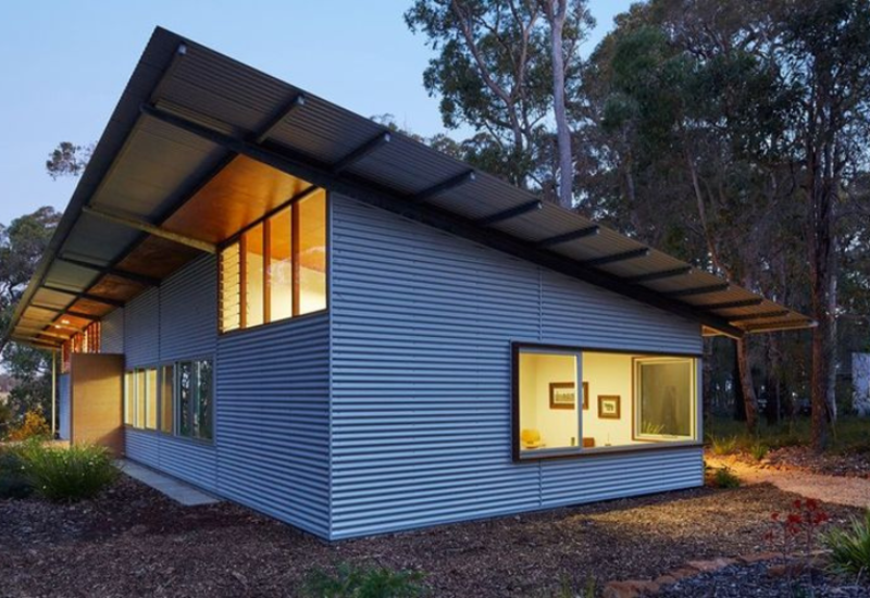 Mẫu nhà tiền chế cấp 4 mái tôn thiết kế tối giản, tối ưu chi phí xây dựng