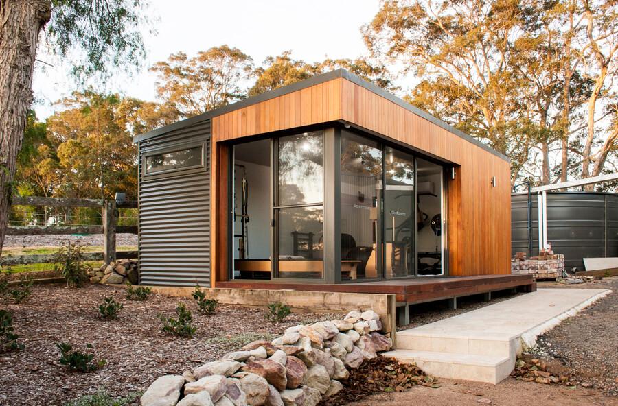 Mẫu nhà gỗ lắp ghép thanh lịch, mang phong cách mộc mạc và hiện đại