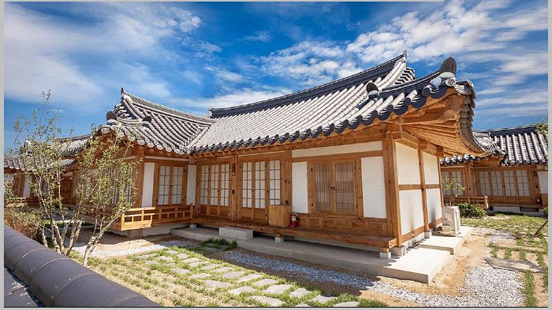 Mẫu nhà gỗ cấp 4 đẹp phong cách Hàn Quốc độc đáo gần gũi thiên nhiên