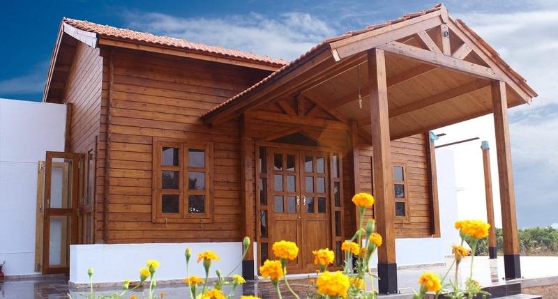 Mẫu nhà gỗ cấp 4 đẹp, truyền thống, ấn tượng với từng đường nét tinh tế