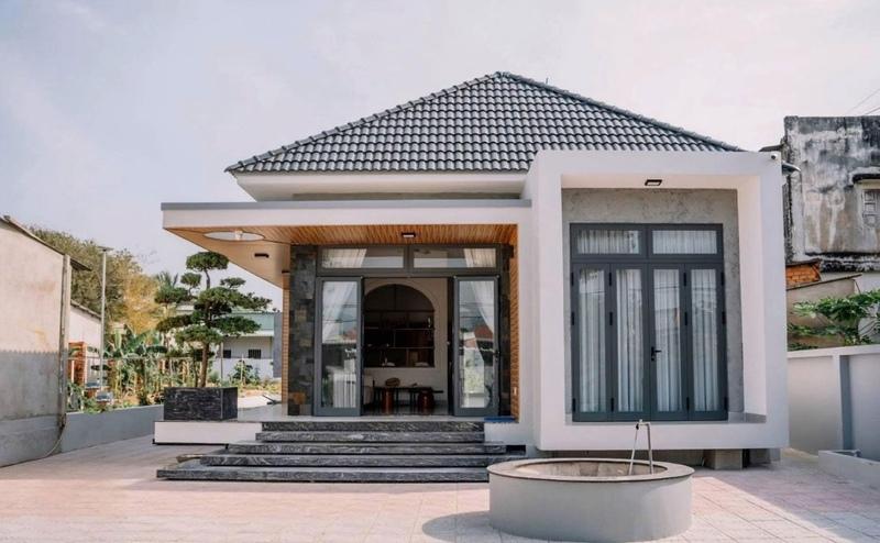 Nhà cấp 4 2 phòng ngủ mái Nhật đẹp, thoáng đãng với hệ thống cửa kính lớn