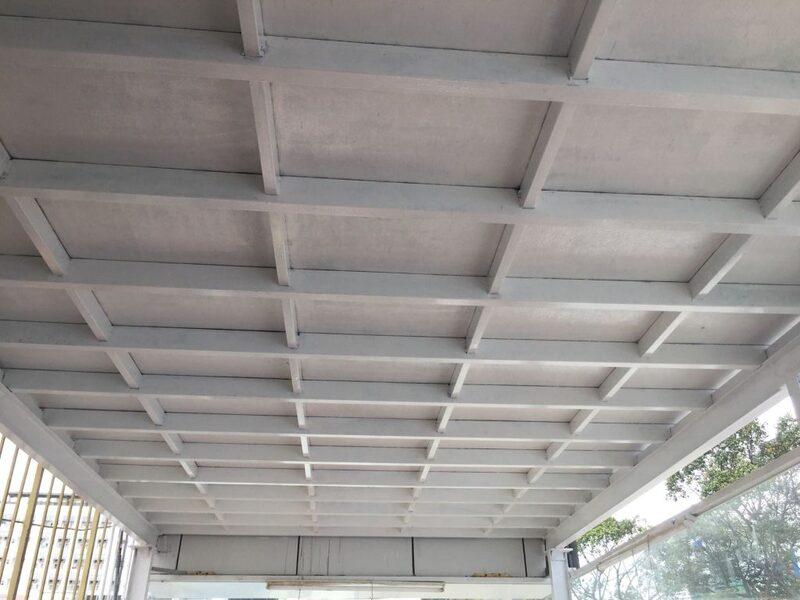 Sàn đúc giả là loại sàn sử dụng hệ khung sắt, thép hộp kết hợp với cột, dầm hoặc tường gạch chịu lực