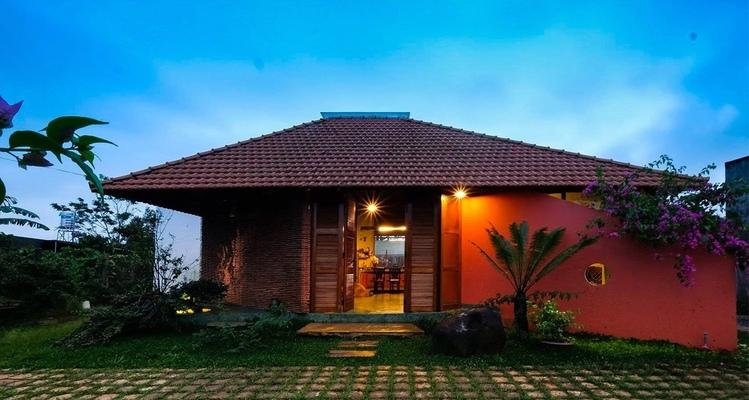 Cải tạo nhà cấp 4 mái ngói tiết kiệm chi phí so với xây mới