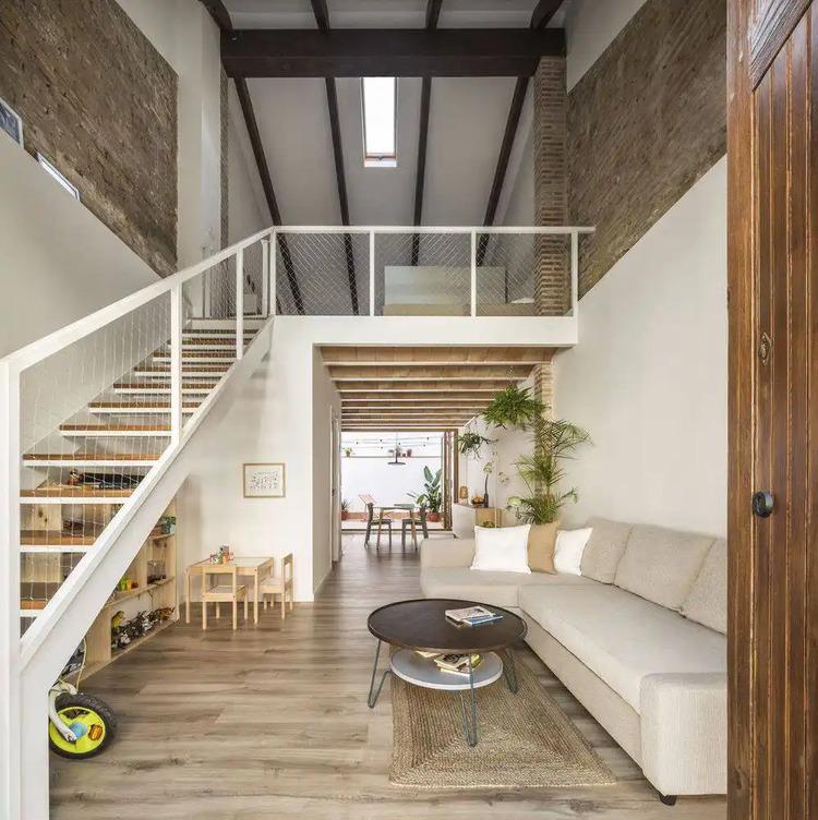 Mẫu nhà gác lửng 3 phòng ngủ 500 triệu mái Thái hiện đại, tiện nghi