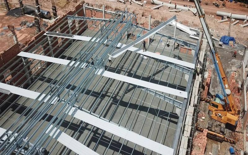 thi-cong-khung-chinh