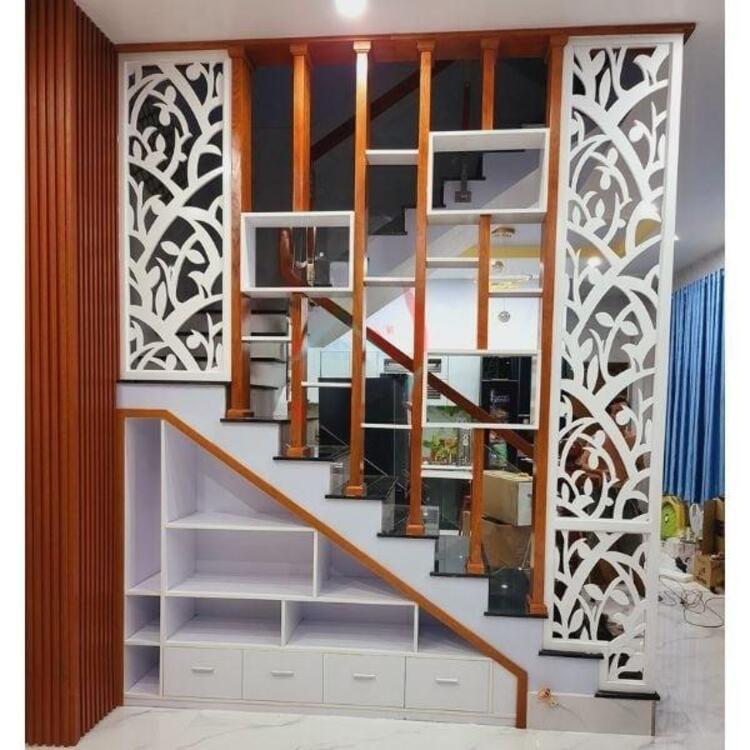 Vách ngăn cầu thang bằng nhựa có độ bên cao