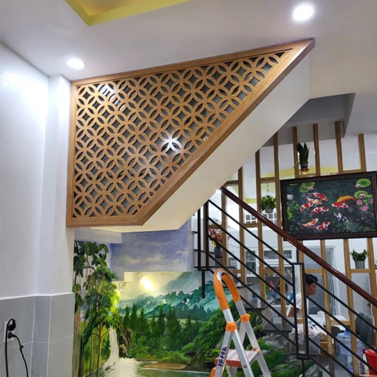 Mẫu vách ngăn cầu thang phòng khách CNC hiện đại