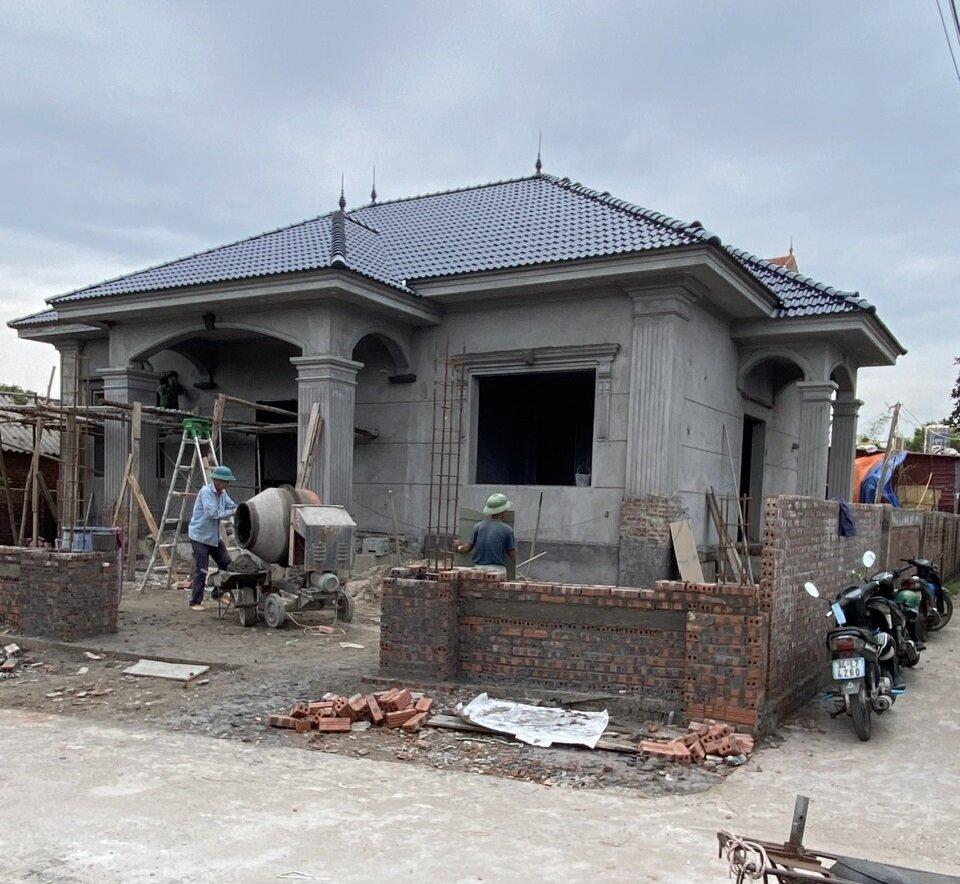 Giai đoạn thi công phần thô đóng vai trò cốt lõi giúp định hình khung xương chịu lực và quyết định độ bền vững cho ngôi nhà (Nguồn: Internet)