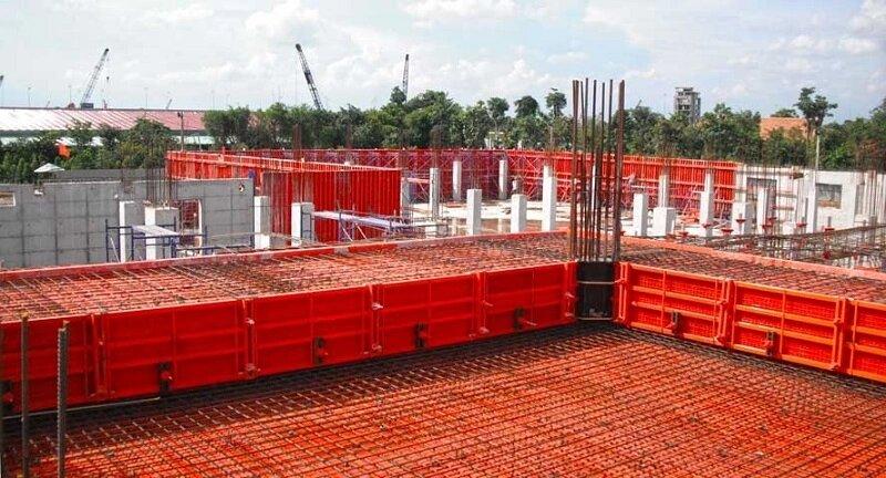 Cốt pha nhựa được sử dụng nhiều tại công trường (Nguồn: Internet)