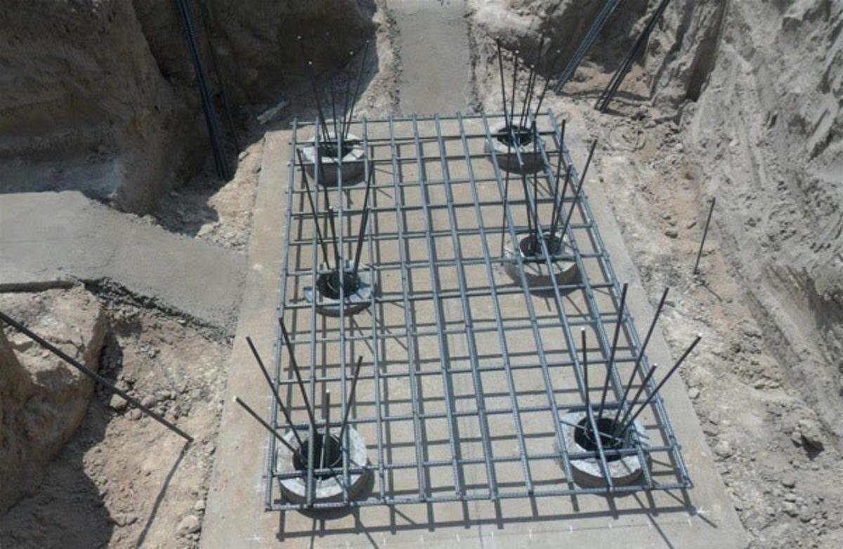 Chi phí thi công móng cọc phụ thuộc vào diện tích xây dựng, số lượng cọc, chiều dài cọc và đơn giá xây dựng (Nguồn: Internet)