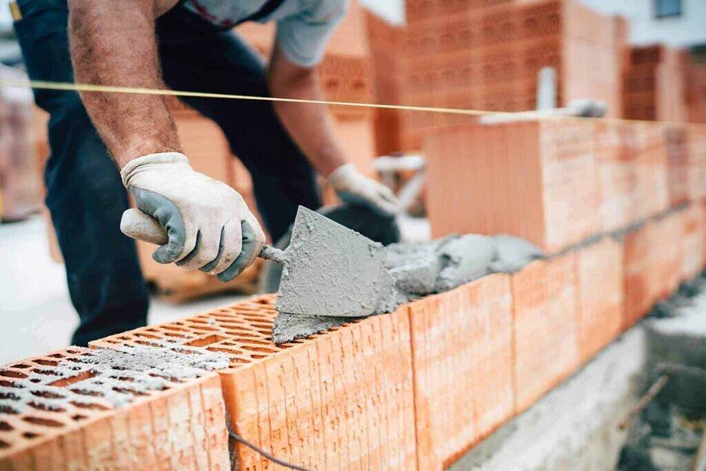 Xây tường bao và tường ngăn định hình không gian sử dụng trong ngôi nhà (Nguồn: Internet)