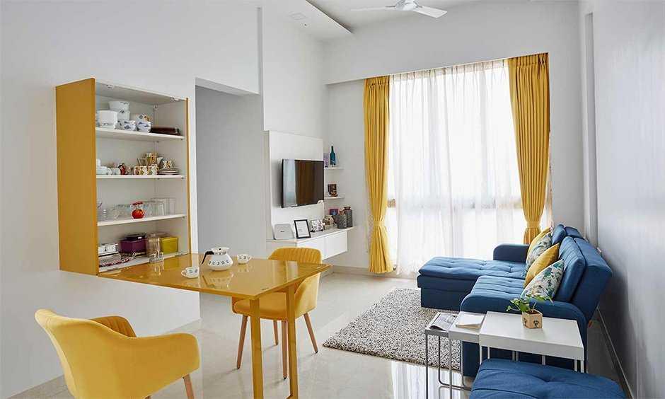 Mẫu phòng trọ tối giản diện tích nhỏ sử dụng bàn làm việc gấp gọn sát tường (Nguồn: Internet).
