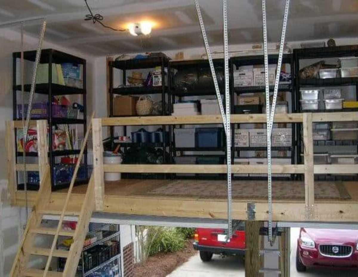 Nhà cấp 4 7x20 có gác lửng làm khu vực chứa đồ (Nguồn: Internet)
